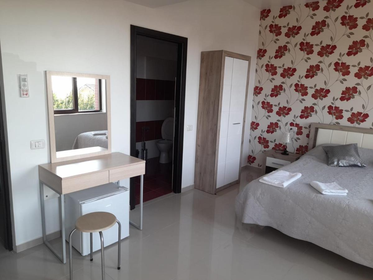 Bela Si Mario Hotell Techirghiol Exteriör bild
